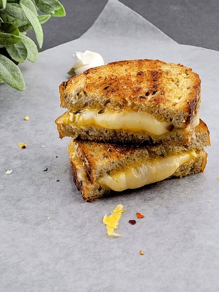 aldonas kitchen spicy grilled cheese