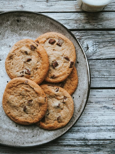 chocolate chip cookies